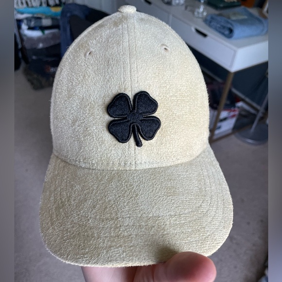 Baseball cap - Picture 1 of 5